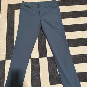 Lululemon ABC slim fit pant 31x32 warpstreme fabric in iron blue